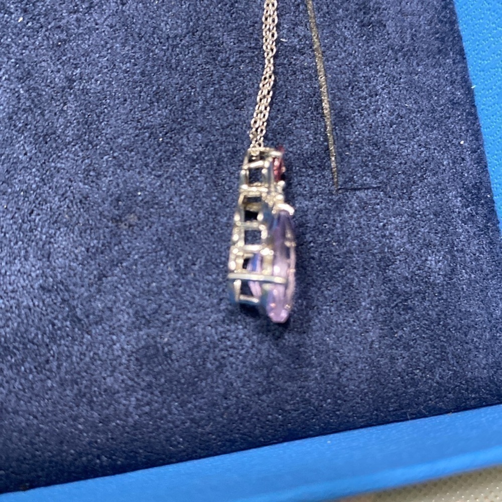 JTV S/S 2.2 8 CTW pink amethyst with pink trim pendant with 18 inch chain - Picture 3 of 7